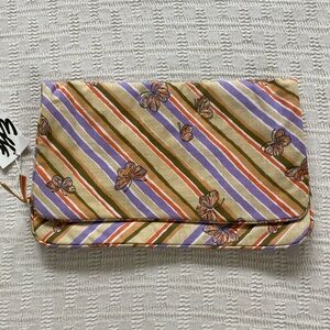 Elle NWT vintage butterfly clutch.
